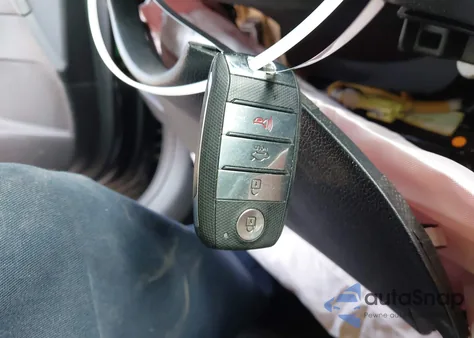 2019 Kia Optima S z USA, uszkodzony, nr VIN 5XXGT4L36KG335090